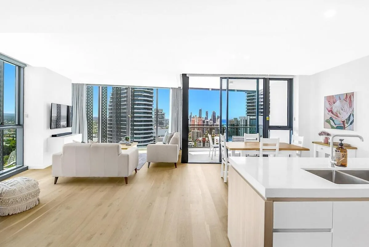 Signature L30 Ocean View Gold Coast